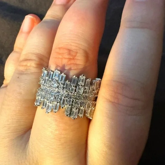 Luxe Cubic Zirconia Icicle Cocktail Ring Statement CZ Crystal Glam Ring - Picture 13 of 14